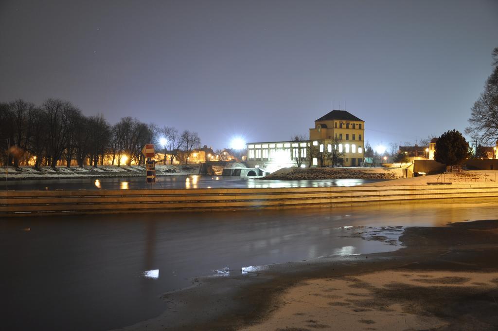 Apartmán U Labe Nymburk Quarto foto